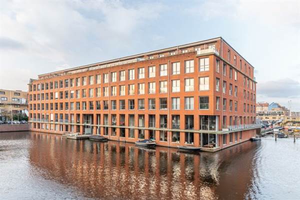 Woning Jacob Burggraafstraat 140 Amsterdam