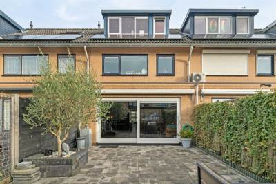 Woning Van Ravesteyndreef 23 Barendrecht