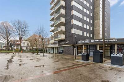 Woning Stationsplein 45 Emmen