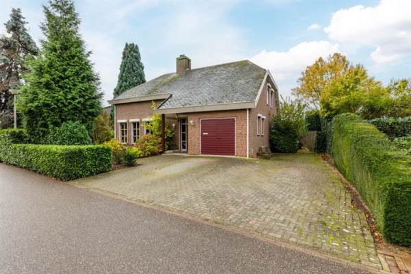 Woning Burgemeester Kellenersstraat 4 Stevensweert