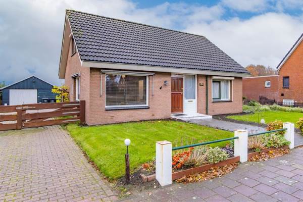 Woning Weerdingerkanaal NZ 136 Nieuw-Weerdinge