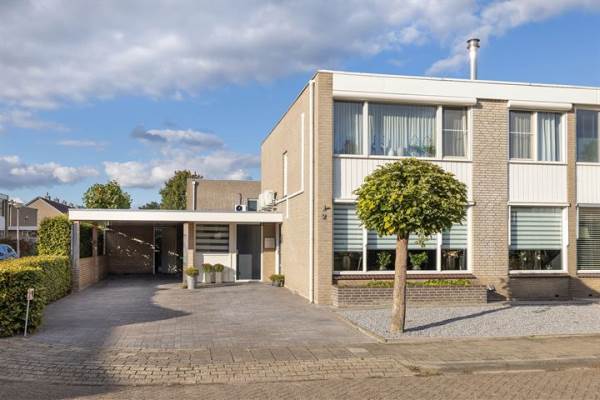 Woning Martenastate 2 Almelo