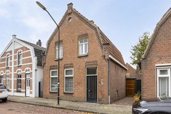 Woning Hezelaarstraat 12 Veghel