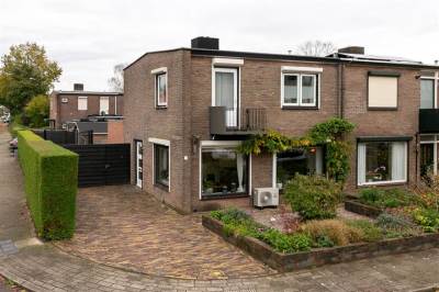 Woning Dovenetelstraat 1 Rheden