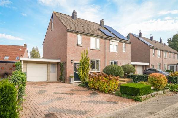 Woning Boomkamp 27 Geldermalsen