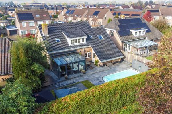 Woning Anemoonstraat 10 Nieuwendijk