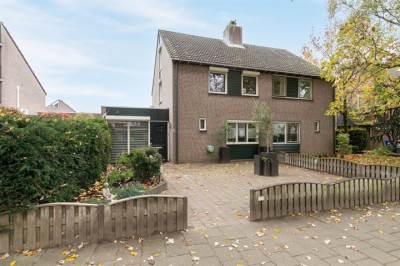 Woning Lindonklaan 5 Raamsdonksveer