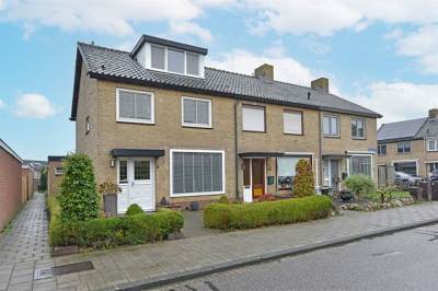 Woning Schout Clantstraat 6 Nieuwveen
