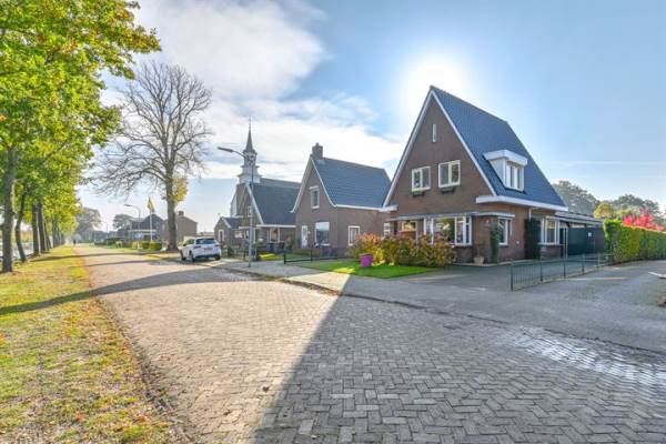 Woning Vaart ZZ 83 Nieuw-Amsterdam