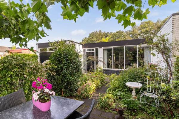 Woning Anna Bijnsstraat 54 Hengelo (OV)