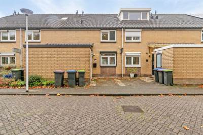 Woning Rigolettostraat 23 Spijkenisse
