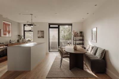 Woning Spaarndammerstraat 5- 2 Amsterdam