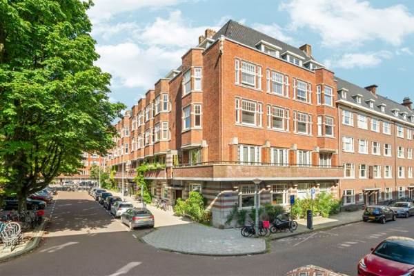 Woning Stadionkade 67- 2 Amsterdam