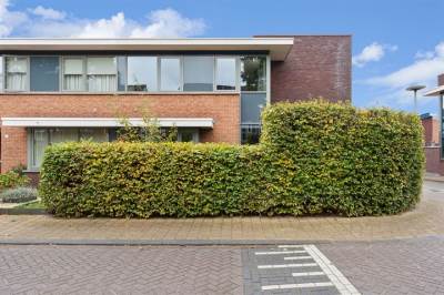 Woning Bramengaarde 7 Hendrik-Ido-Ambacht