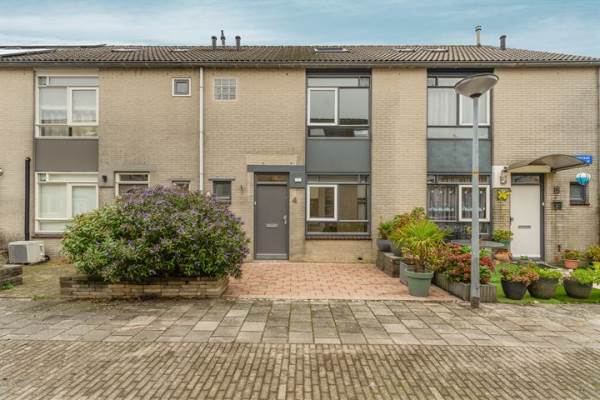 Woning Lenteklokjestraat 4 Almere