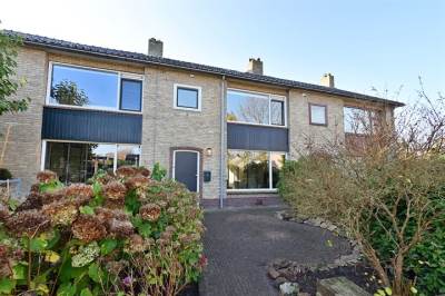 Woning Dr. de Visserlaan 17 Huizen