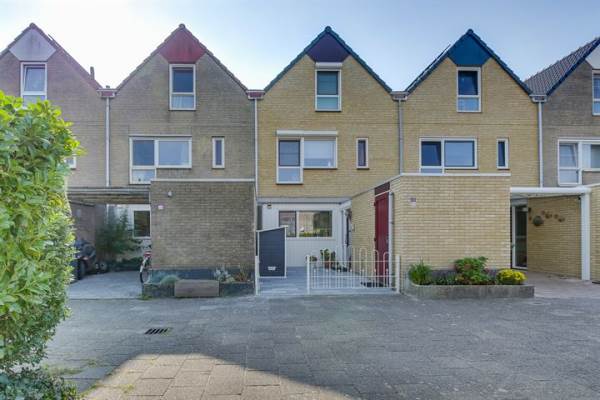Woning Karveel 4682 Lelystad