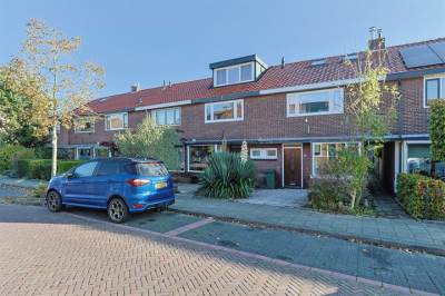 Woning Ruisdaelstraat 40 Alphen aan den Rijn
