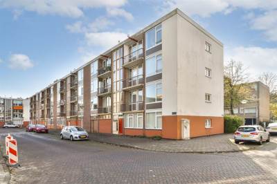 Woning Valkhof 213 Amsterdam
