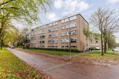 Woning J.J. van Deinselaan 420 Enschede