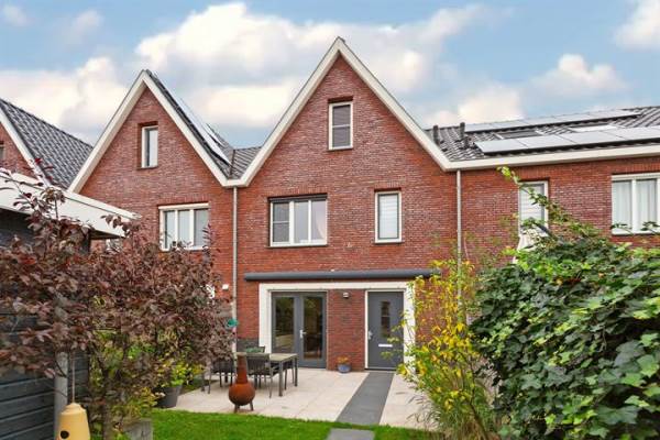 Woning Van der Endetuinen 8 Delft