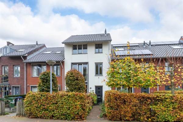 Woning IJsselmeerstraat 94 Huizen