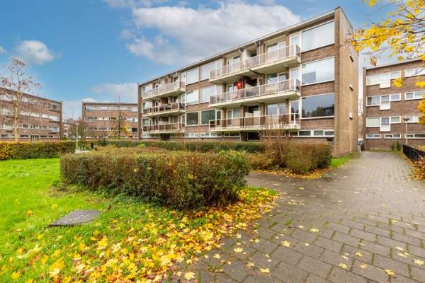 Woning Julianaplantsoen 98 Diemen