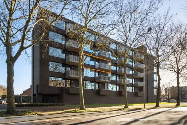 Woning St. Ignatiusstraat 15-C 3 Breda