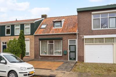 Woning Oostsingel 25 Sint-Maartensdijk