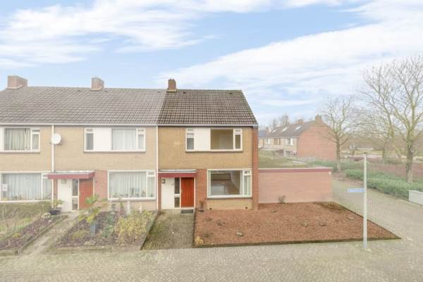 Woning Begoniastraat 2 Grubbenvorst