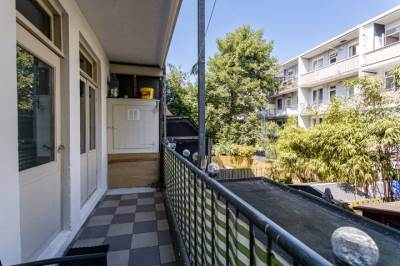 Woning Van Spilbergenstraat 64- 1 Amsterdam