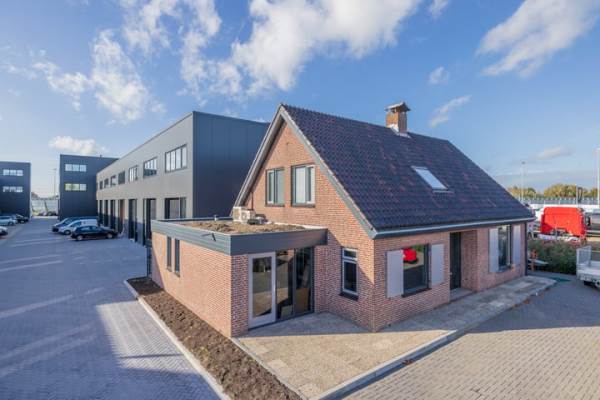 Woning Cilinderweg 51 Roelofarendsveen