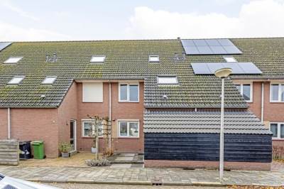 Woning Fluitekruidstraat 10 Bleskensgraaf ca