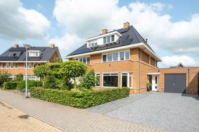 Woning Bloemenhof 12 Leerdam