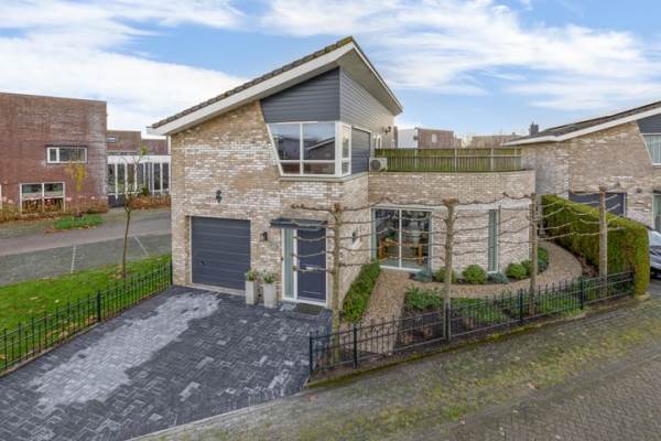 Woning Coelhorstlaan 1 Spijkenisse