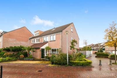 Woning Cannenburg 52 Heemskerk