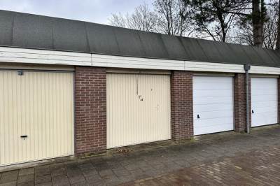 Garage Esdoornhof 83 Box 4 Kampen
