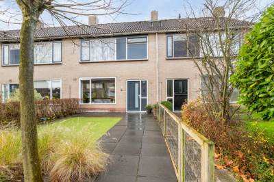 Woning Lautastins 16 Stiens