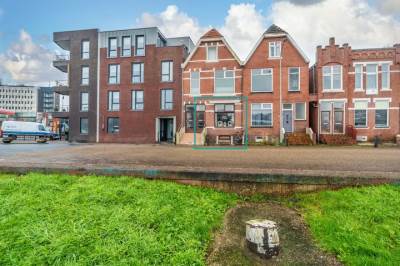 Woning Eemskanaal Z.Z. 4 Farmsum