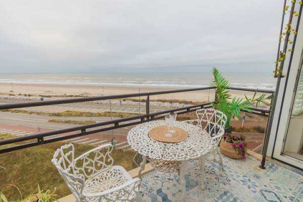 Woning de Ruyterstraat 2-F 8 Zandvoort