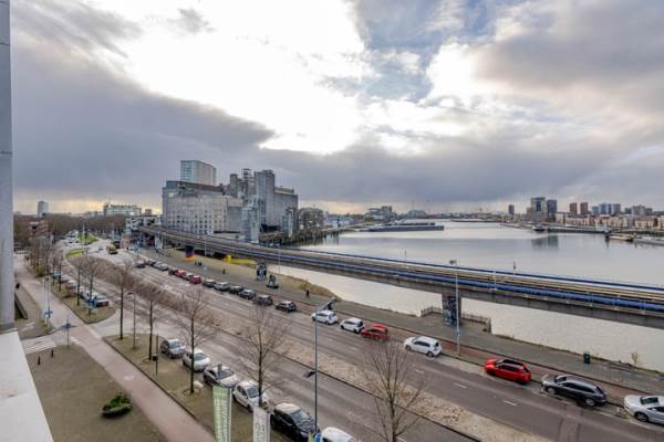 Woning Maashaven O.z. 227 Rotterdam