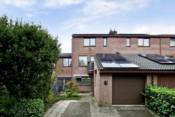 Woning Anna van Hensbeeksingel 142 Gouda