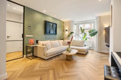 Woning Alblasstraat 7- 2 Amsterdam