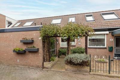 Woning Tjalkstraat 12 Den Helder