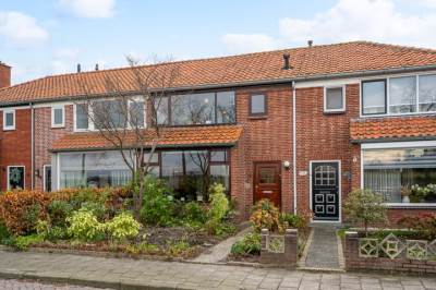 Woning Parallelweg 8 Sint-Maartensdijk