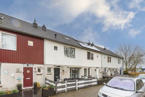 Woning C. van Eesterenplein 8 Almere