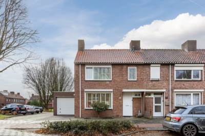 Woning Nassaulaan 25 Rijen
