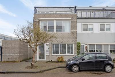 Woning Else van der Banstraat 2 Leiden