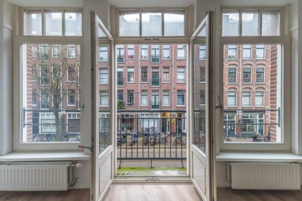 Woning Van der Hoopstraat 73- 1 Amsterdam