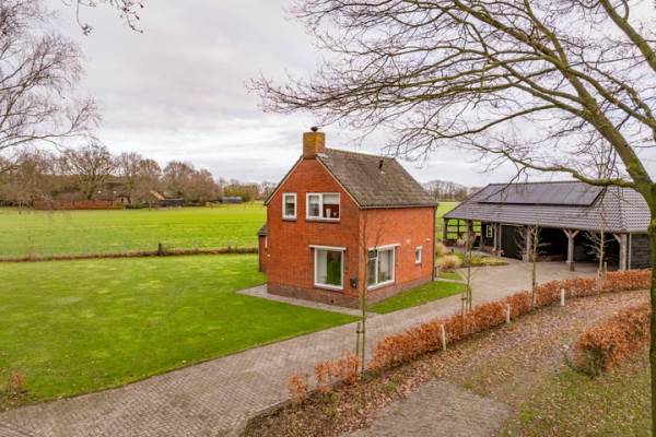 Woning Oud Veeningen 2 Veeningen